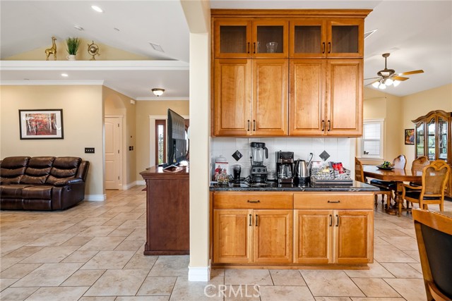 Detail Gallery Image 11 of 39 For 22 Deer View Ln, Templeton,  CA 93465 - 3 Beds | 2/1 Baths