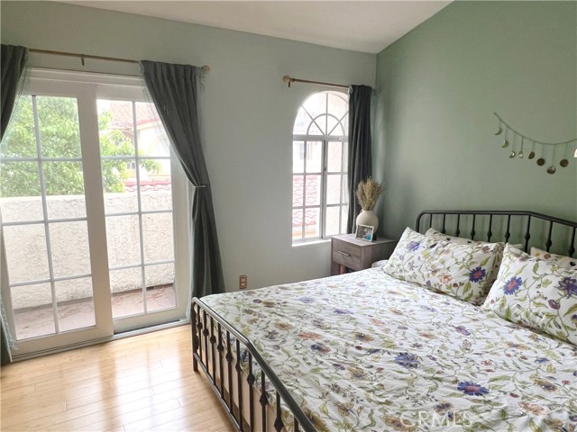 Detail Gallery Image 11 of 17 For 19950 Sherman Way a,  Winnetka,  CA 91306 - 3 Beds | 3/1 Baths