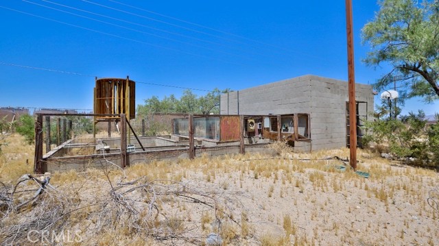 Detail Gallery Image 31 of 47 For 9351 Camp Rock Rd, Lucerne Valley,  CA 92356 - 3 Beds | 2 Baths