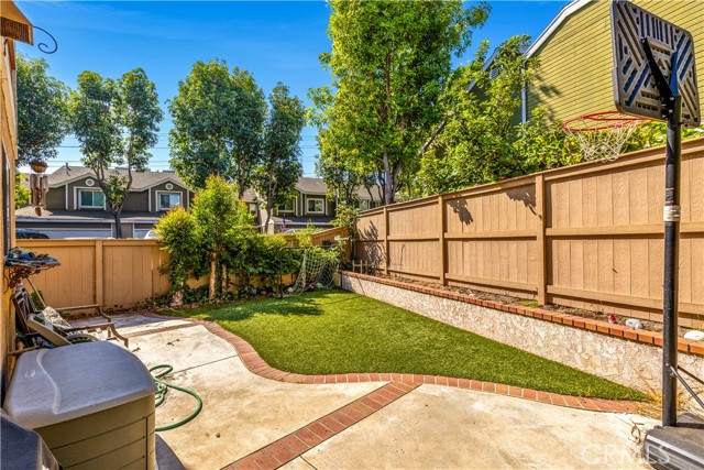 Detail Gallery Image 9 of 34 For 69 Meadowood, Aliso Viejo,  CA 92656 - 3 Beds | 2/1 Baths