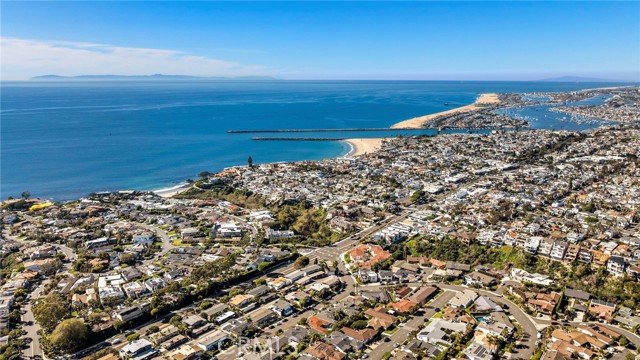 Detail Gallery Image 34 of 39 For 433 Seaward Rd, Corona Del Mar,  CA 92625 - 3 Beds | 3 Baths