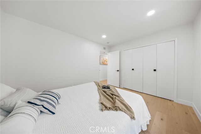 12284 Circula Panorama, Santa Ana CA: https://media.crmls.org/medias/df4eecef-abd5-44d6-89fb-9ef1dd0f82a7.jpg