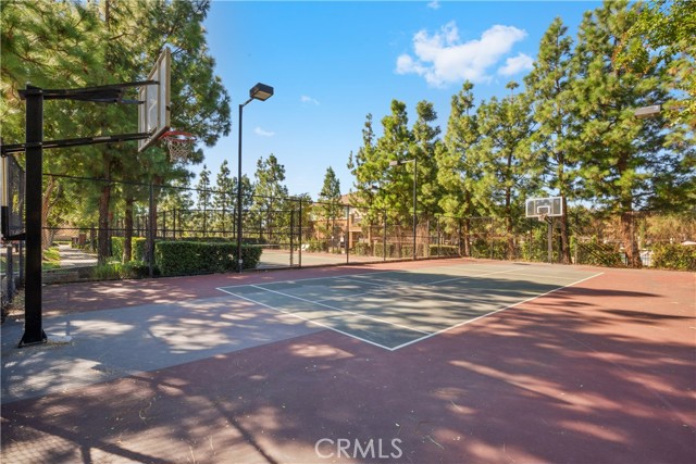 Detail Gallery Image 29 of 37 For 5604 Altamura Way #10,  Fontana,  CA 92336 - 4 Beds | 3 Baths