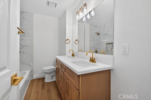 Detail Gallery Image 6 of 49 For 4392 Elm, Long Beach,  CA 90807 - 4 Beds | 2 Baths