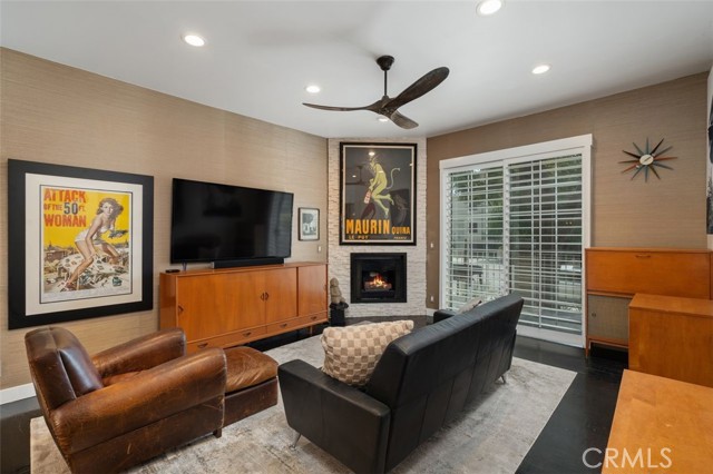 Detail Gallery Image 12 of 39 For 11445 Moorpark St #5,  Studio City,  CA 91602 - 2 Beds | 2/1 Baths