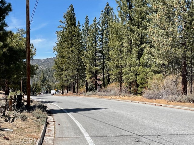 Detail Gallery Image 25 of 29 For 320 Starvation Flats Rd, Big Bear Lake,  CA 92315 - 4 Beds | 2 Baths