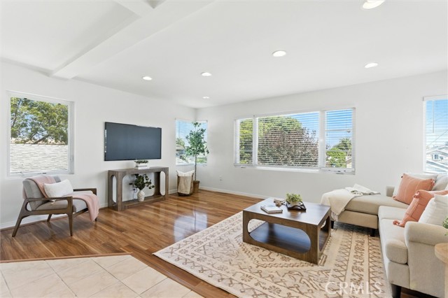 2613 S Kerckhoff Avenue, San Pedro CA: https://media.crmls.org/medias/df50a409-0517-4987-a816-ddcad84858a4.jpg