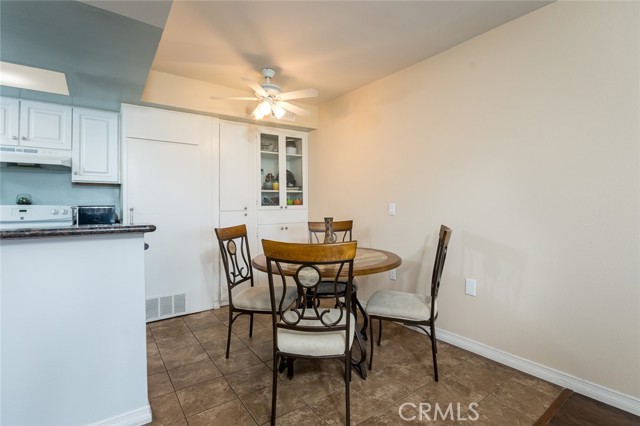Detail Gallery Image 8 of 40 For 1517 E Garfield Ave #50,  Glendale,  CA 91205 - 1 Beds | 1 Baths