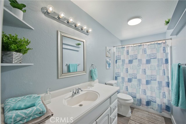 Detail Gallery Image 10 of 37 For 16104 Stagecoach Ave, Palmdale,  CA 93591 - 3 Beds | 2 Baths