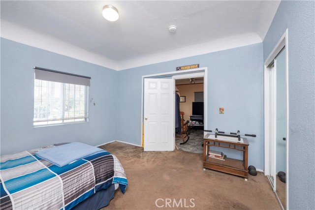 1203 E 33rd Street, Los Angeles CA: https://media.crmls.org/medias/df517135-5528-41c5-a81e-c5184e8bb786.jpg