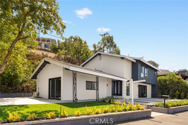 12284 Circula Panorama, Santa Ana CA: https://media.crmls.org/medias/df52f2e8-df5d-47c0-96ad-a286d516e6d5.jpg