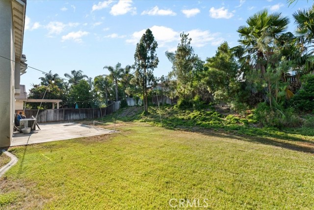 11868 Bunker Hill Drive, Rancho Cucamonga CA: https://media.crmls.org/medias/df539d87-0cc7-425d-a928-0e00ee3c75a0.jpg