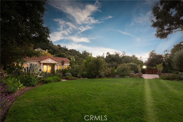 21149 Entrada Road, Topanga CA: https://media.crmls.org/medias/df53a08d-a0f2-4925-9c04-3185b76ec93f.jpg