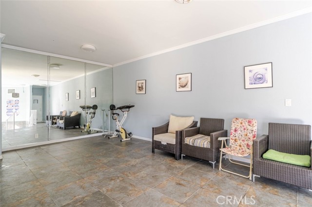 Detail Gallery Image 13 of 36 For 4430 Noble Ave #202,  Sherman Oaks,  CA 91403 - 2 Beds | 2 Baths