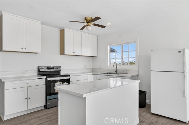 Detail Gallery Image 6 of 25 For 1754 Fortuna Ave, Landers,  CA 92285 - 2 Beds | 1 Baths