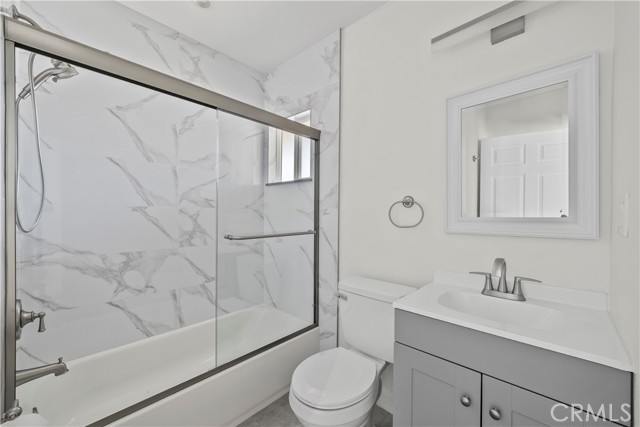 11440 Gothic Avenue, Granada Hills CA: https://media.crmls.org/medias/df558cce-f873-48e3-a8f4-dac107a98de1.jpg