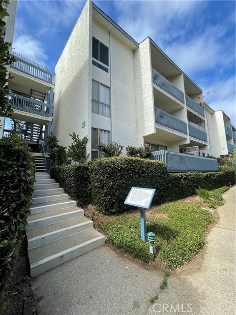 802 Camino Real, Redondo Beach, California 90277, 1 Bedroom Bedrooms, ,1 BathroomBathrooms,Residential,Sold,Camino Real,AR22150106