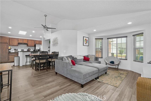 Df564e01 163b 488a Bb34 B27549ace21d