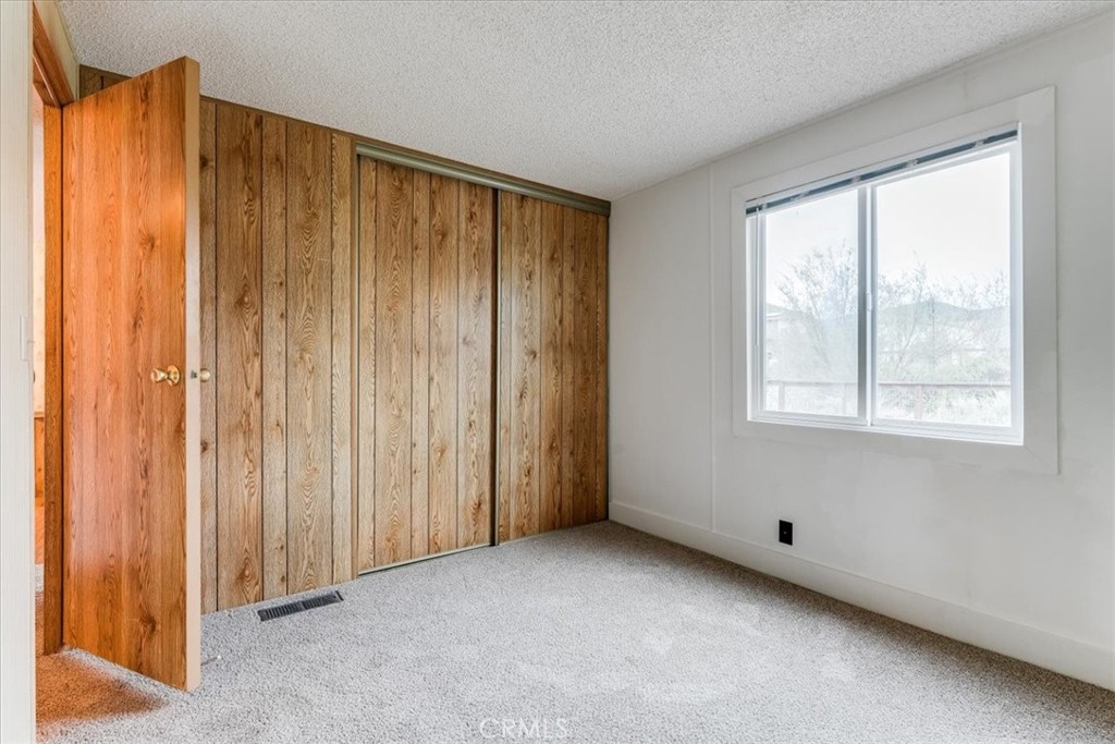 MLS #SC25011190 image #12