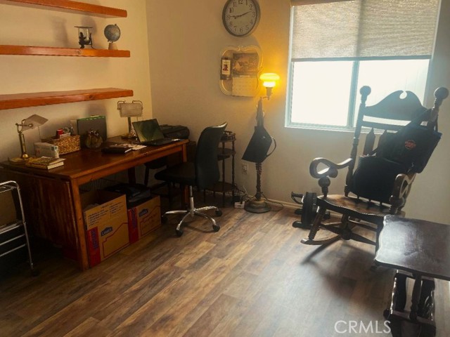 Detail Gallery Image 14 of 21 For 16496 Nectarine Way, Lake Elsinore,  CA 92530 - 4 Beds | 2 Baths