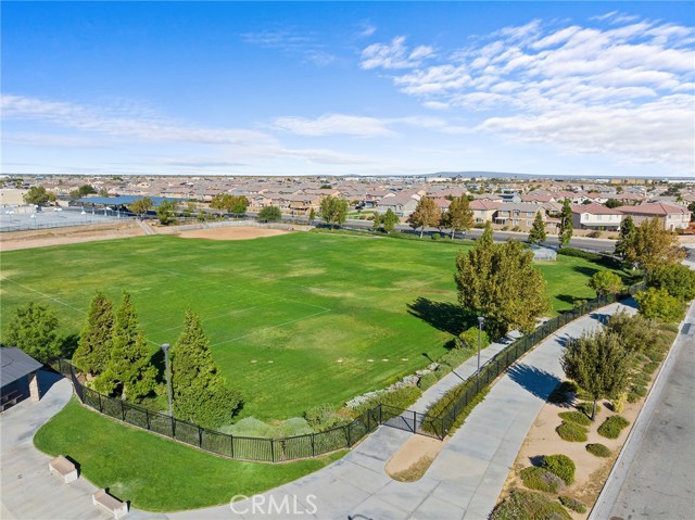 Detail Gallery Image 14 of 24 For 13119 Lancaster St, Hesperia,  CA 92344 - 4 Beds | 3 Baths