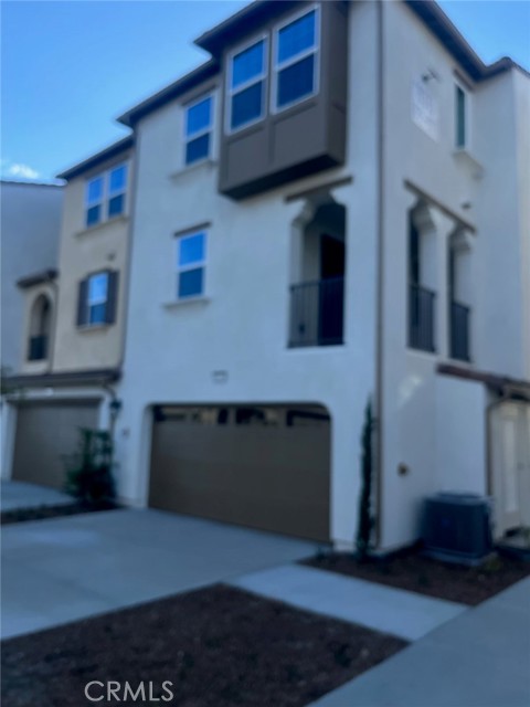 Detail Gallery Image 4 of 27 For 8315 Gabrielino Ct, Rancho Cucamonga,  CA 91730 - 3 Beds | 2/2 Baths