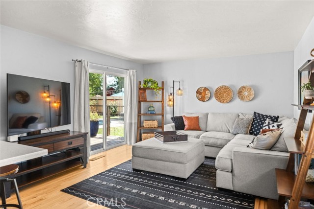 571 Redwood Way, Chico CA: https://media.crmls.org/medias/df58f265-048a-4cef-aae4-88853ea4e51e.jpg