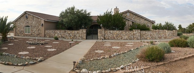 Detail Gallery Image 2 of 30 For 9740 Joshua St, Oak Hills,  CA 92344 - 4 Beds | 3 Baths