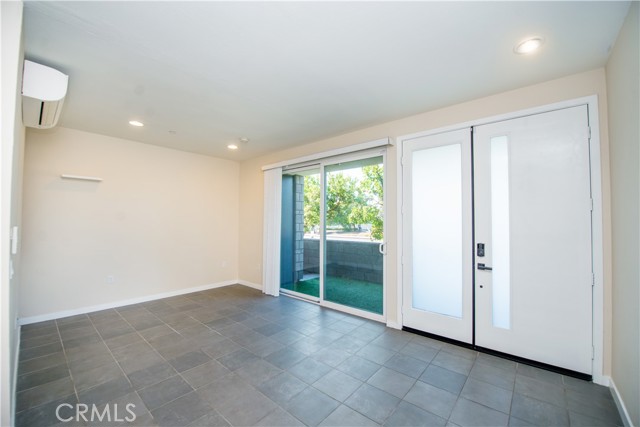 Detail Gallery Image 7 of 49 For 617 W 17th St, Costa Mesa,  CA 92627 - 3 Beds | 4 Baths