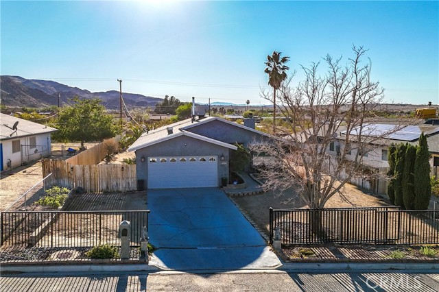 Detail Gallery Image 1 of 41 For 7002 Star Dune Ave, Twentynine Palms,  CA 92277 - 3 Beds | 2 Baths