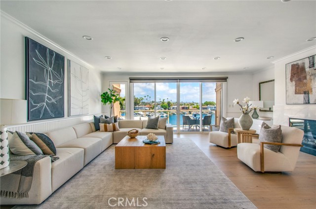 621 Lido Park Drive, Newport Beach CA: https://media.crmls.org/medias/df59c942-d29d-4c8f-a1d3-1c115bb613d0.jpg