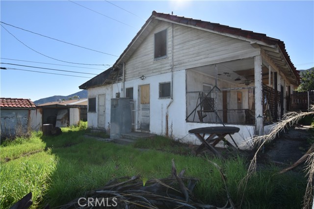 Detail Gallery Image 4 of 10 For 32976 Oleander, Lake Elsinore,  CA 92530 - 3 Beds | 1 Baths
