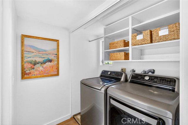 956 Tia Juana, Laguna Beach CA: https://media.crmls.org/medias/df5afc6a-fd6c-4fce-aad6-ae8c3fd8dffd.jpg