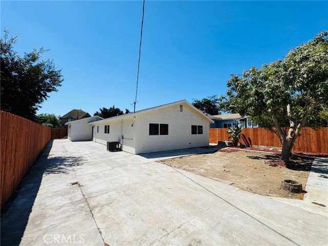 Detail Gallery Image 13 of 14 For 1781 W 24th St, Los Angeles,  CA 90018 - 4 Beds | 2 Baths