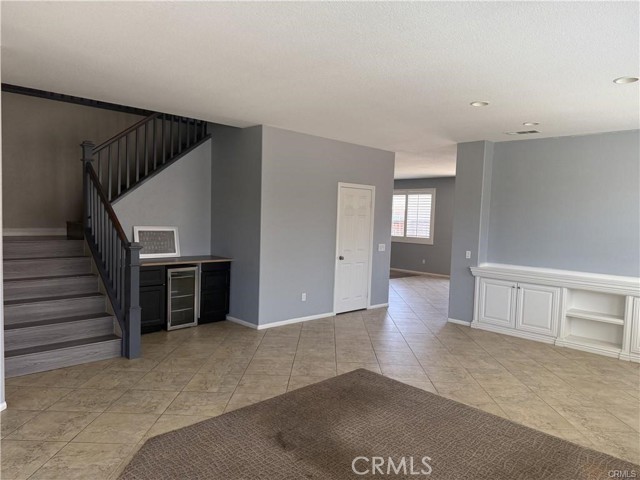 Detail Gallery Image 4 of 18 For 396 Suncup, Hemet,  CA 92543 - 4 Beds | 3 Baths