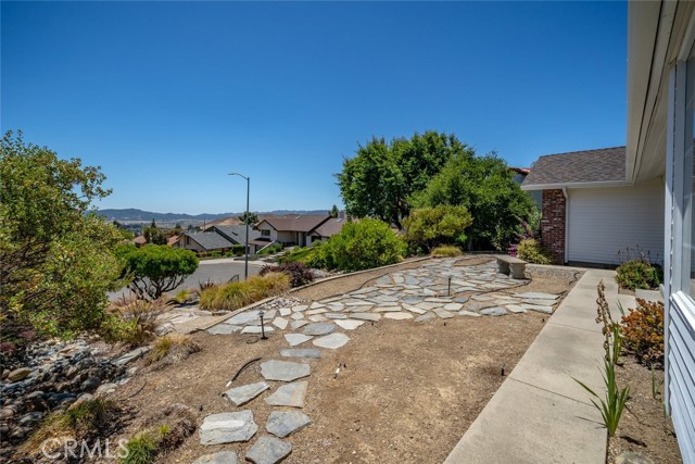 Detail Gallery Image 50 of 56 For 1672 Colina Ct, San Luis Obispo,  CA 93401 - 4 Beds | 3/1 Baths