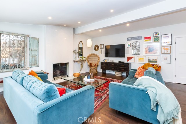 3082 Fish Canyon Road, Duarte CA: https://media.crmls.org/medias/df5dd64b-bdff-4ef6-a333-40fec0c4a526.jpg