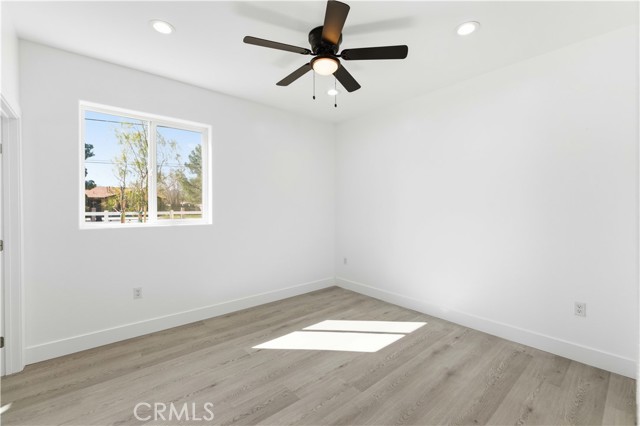 Detail Gallery Image 12 of 30 For 9827 E Avenue S2, Littlerock,  CA 93543 - 4 Beds | 3 Baths