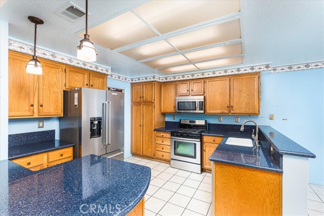 Detail Gallery Image 9 of 31 For 29914 Pebble Beach Dr, Menifee,  CA 92586 - 3 Beds | 2 Baths