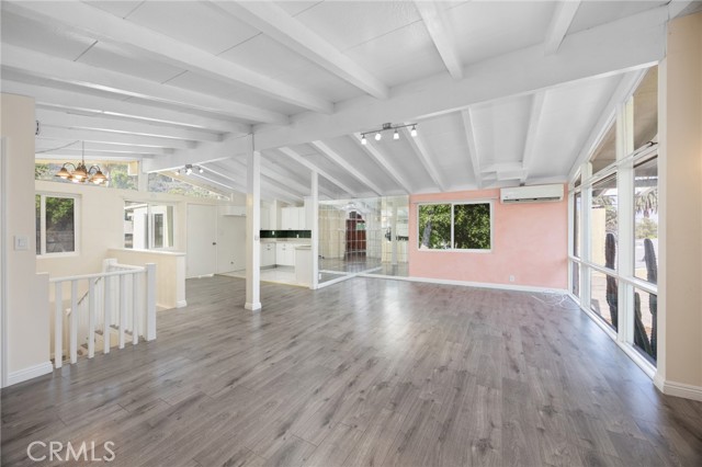 181 E Alegria Avenue, Sierra Madre CA: https://media.crmls.org/medias/df5ee7b9-8075-4908-b7c6-8661d3f129c5.jpg