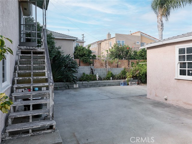 Detail Gallery Image 15 of 21 For 526 California St, El Segundo,  CA 90245 - 3 Beds | 2 Baths