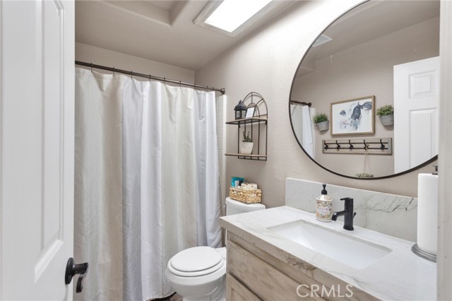 Detail Gallery Image 28 of 69 For 6297 Coleridge, Oak Hills,  CA 92344 - 7 Beds | 4 Baths