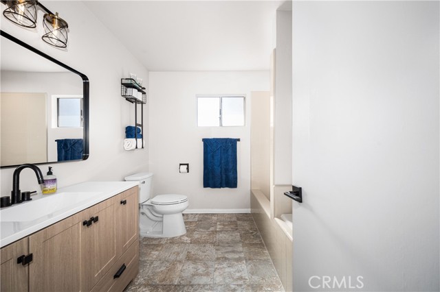 Detail Gallery Image 32 of 33 For 3729 N Weston Pl, Long Beach,  CA 90807 - 5 Beds | 3 Baths