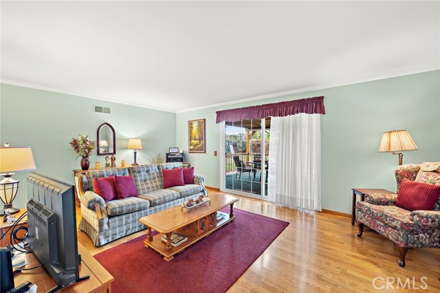 Detail Gallery Image 5 of 39 For 16331 Mahogany St, Fountain Valley,  CA 92708 - 5 Beds | 2 Baths