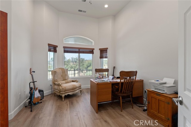 4620 Sandpiper Lane, Paradise CA: https://media.crmls.org/medias/df600270-866d-418c-92ae-f77670a130c6.jpg