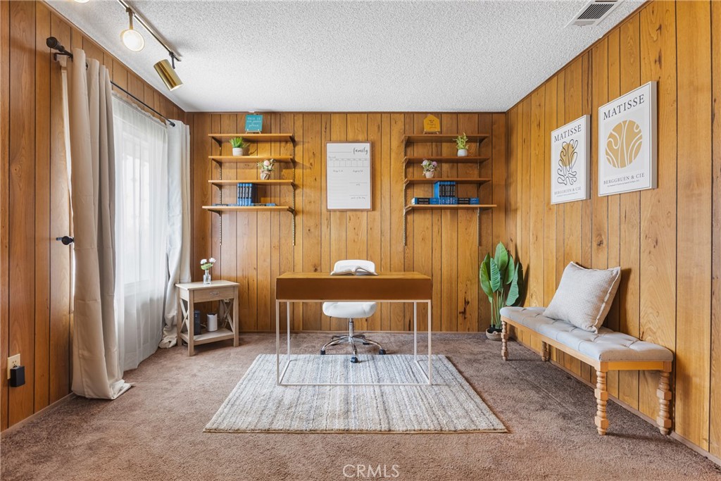 https://media.crmls.org/medias/df601826-da21-4973-8d36-9715ac35daa6.jpg?preset=X-Large