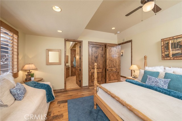 42143 Switzerland Drive, Big Bear CA: https://media.crmls.org/medias/df603a99-ca2a-4099-aee4-2cbc9bc904e3.jpg