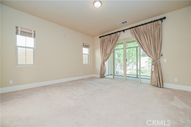 Detail Gallery Image 9 of 17 For 117 Nevine, Irvine,  CA 92618 - 4 Beds | 4/1 Baths