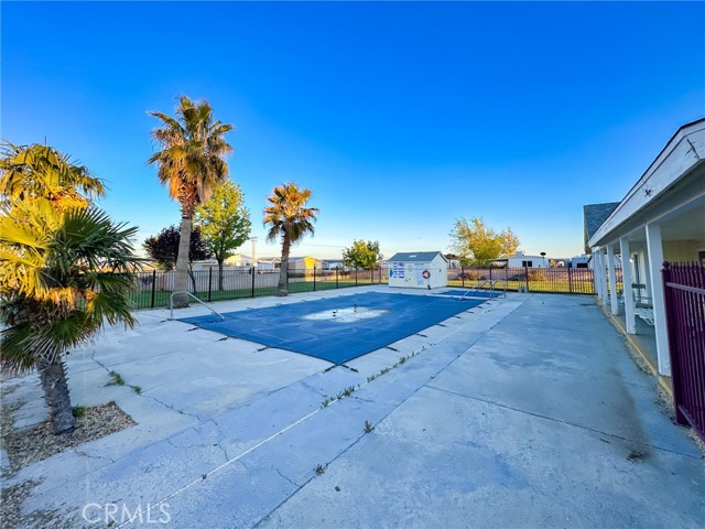 Detail Gallery Image 47 of 50 For 2016 Windbreak #22,  Rosamond,  CA 93560 - 4 Beds | 2 Baths