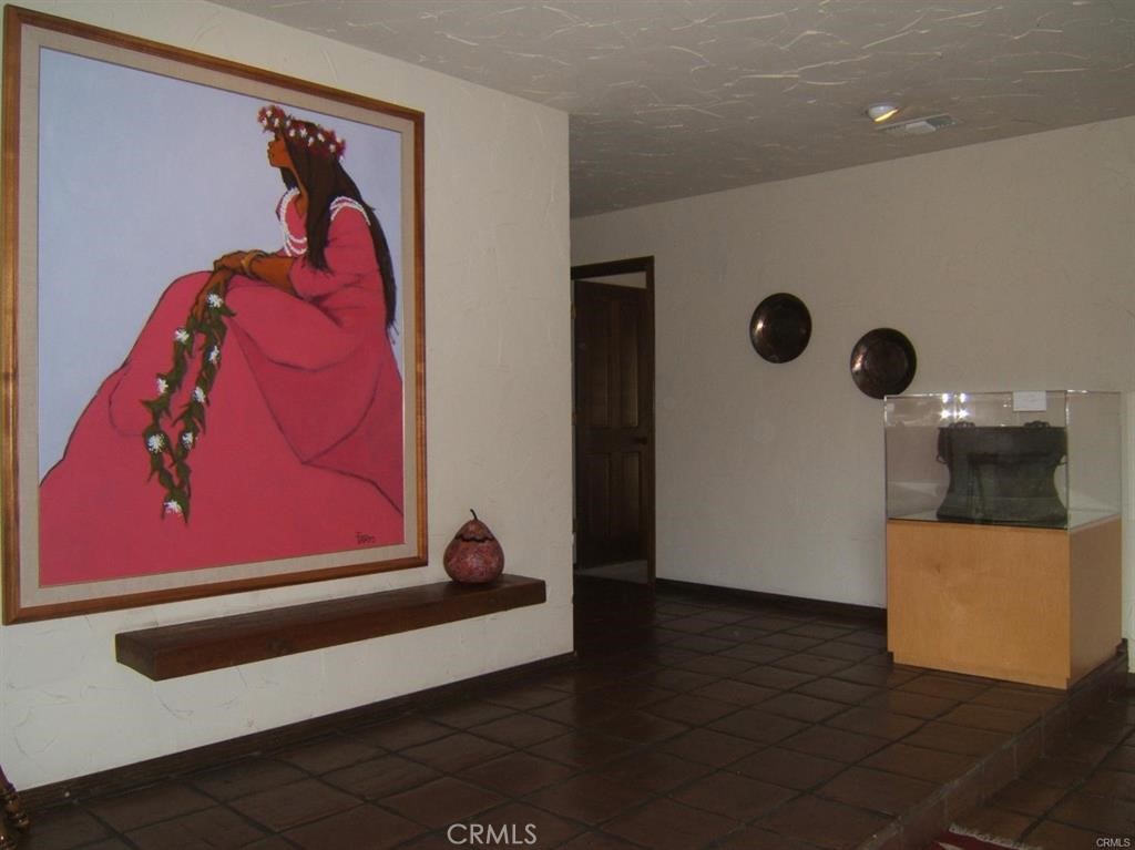 MLS #CV26133944 image #4